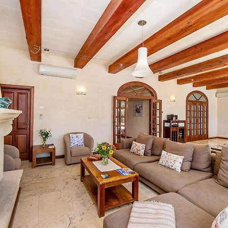 The Almonds Luxury Villa San Lawrenz Buitenkant foto