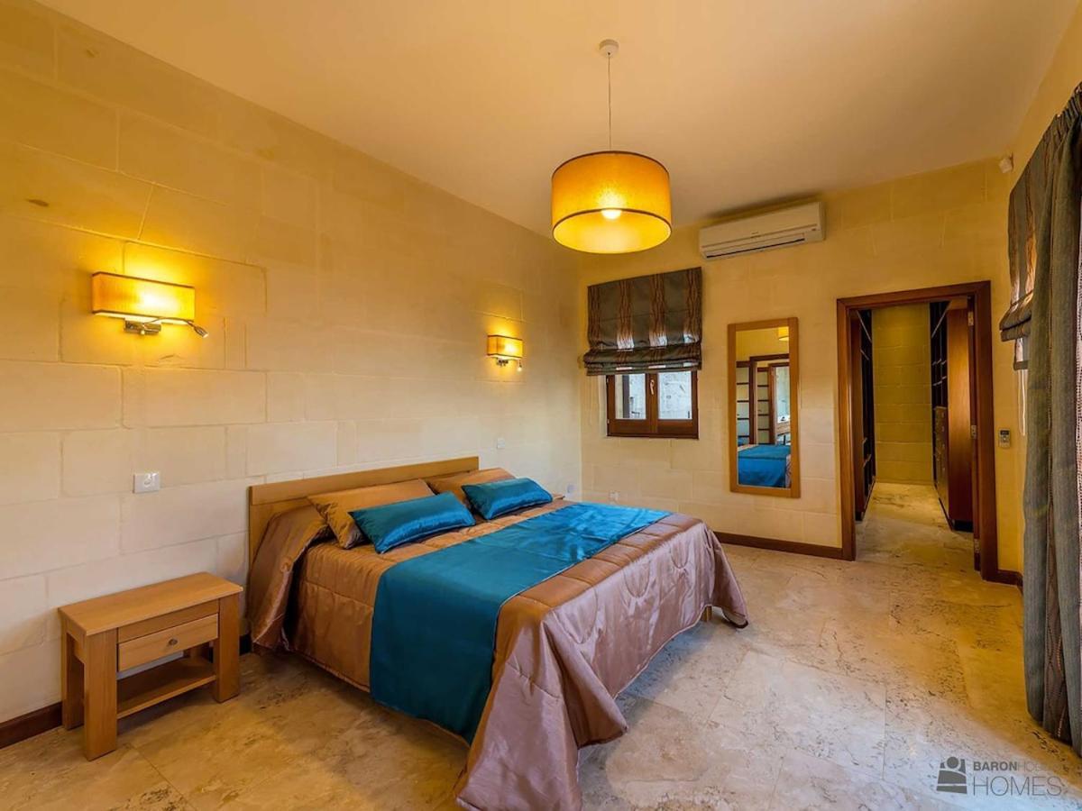 The Almonds Luxury Villa San Lawrenz Buitenkant foto