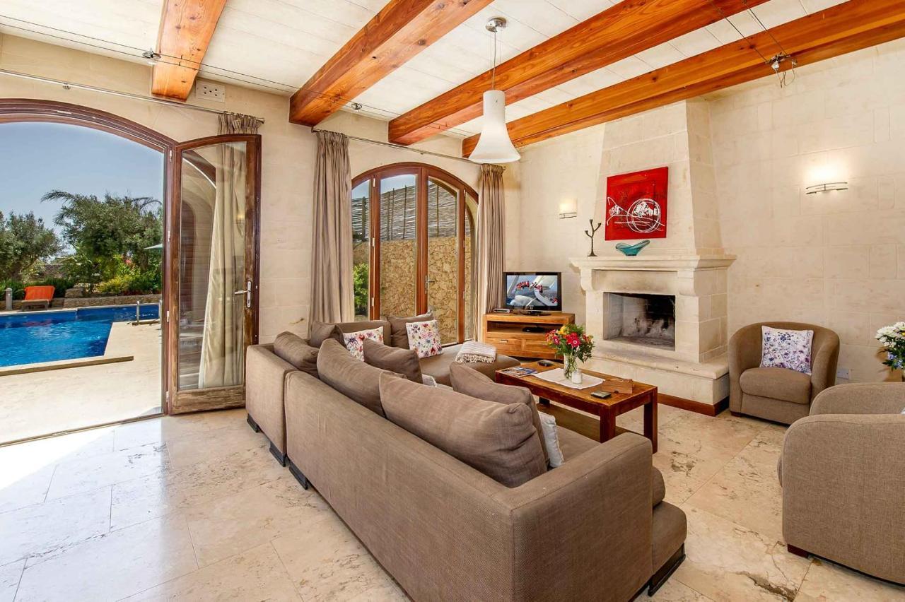 The Almonds Luxury Villa San Lawrenz Buitenkant foto