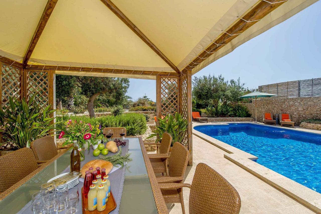 The Almonds Luxury Villa San Lawrenz Buitenkant foto