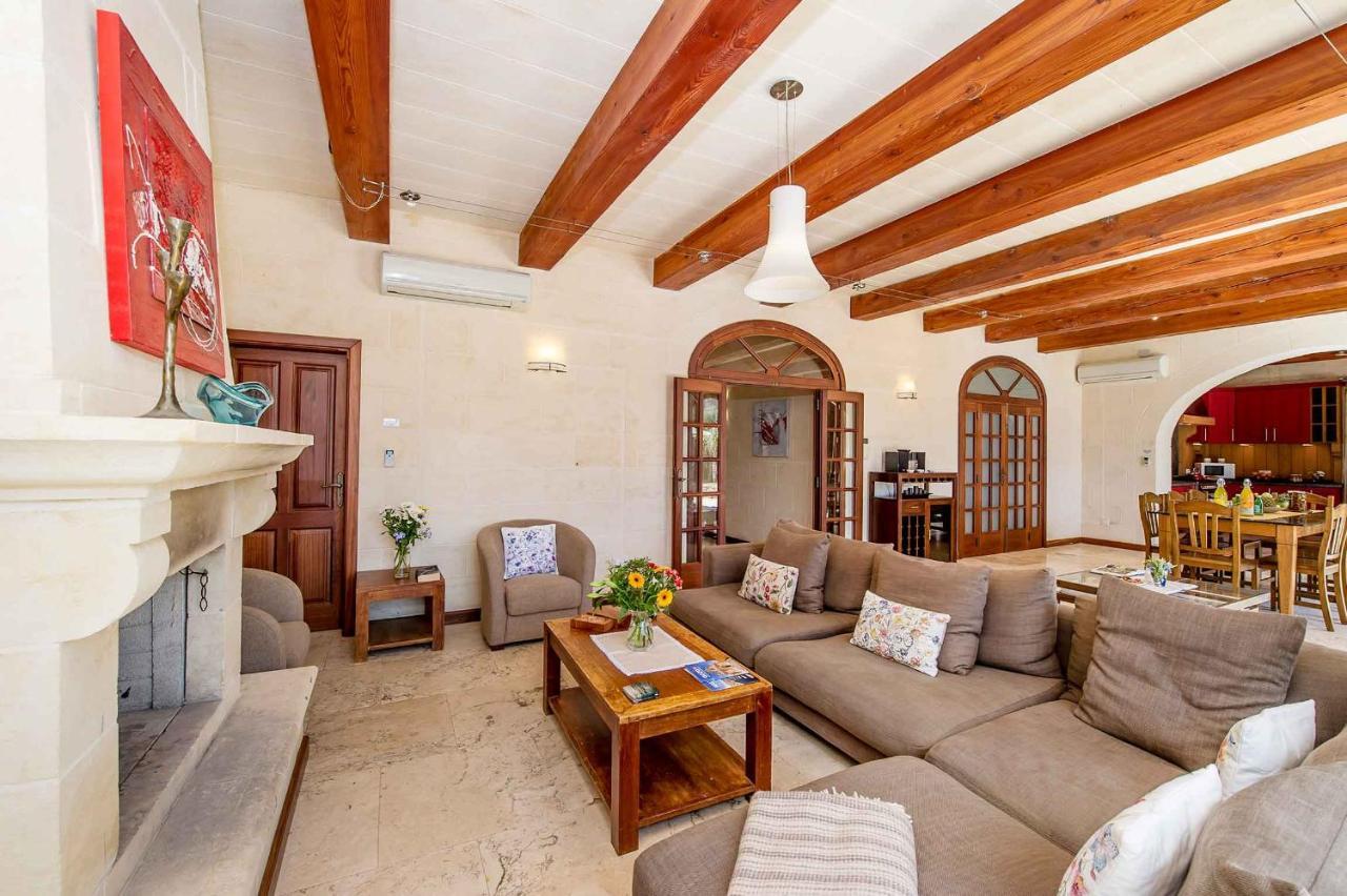The Almonds Luxury Villa San Lawrenz Buitenkant foto