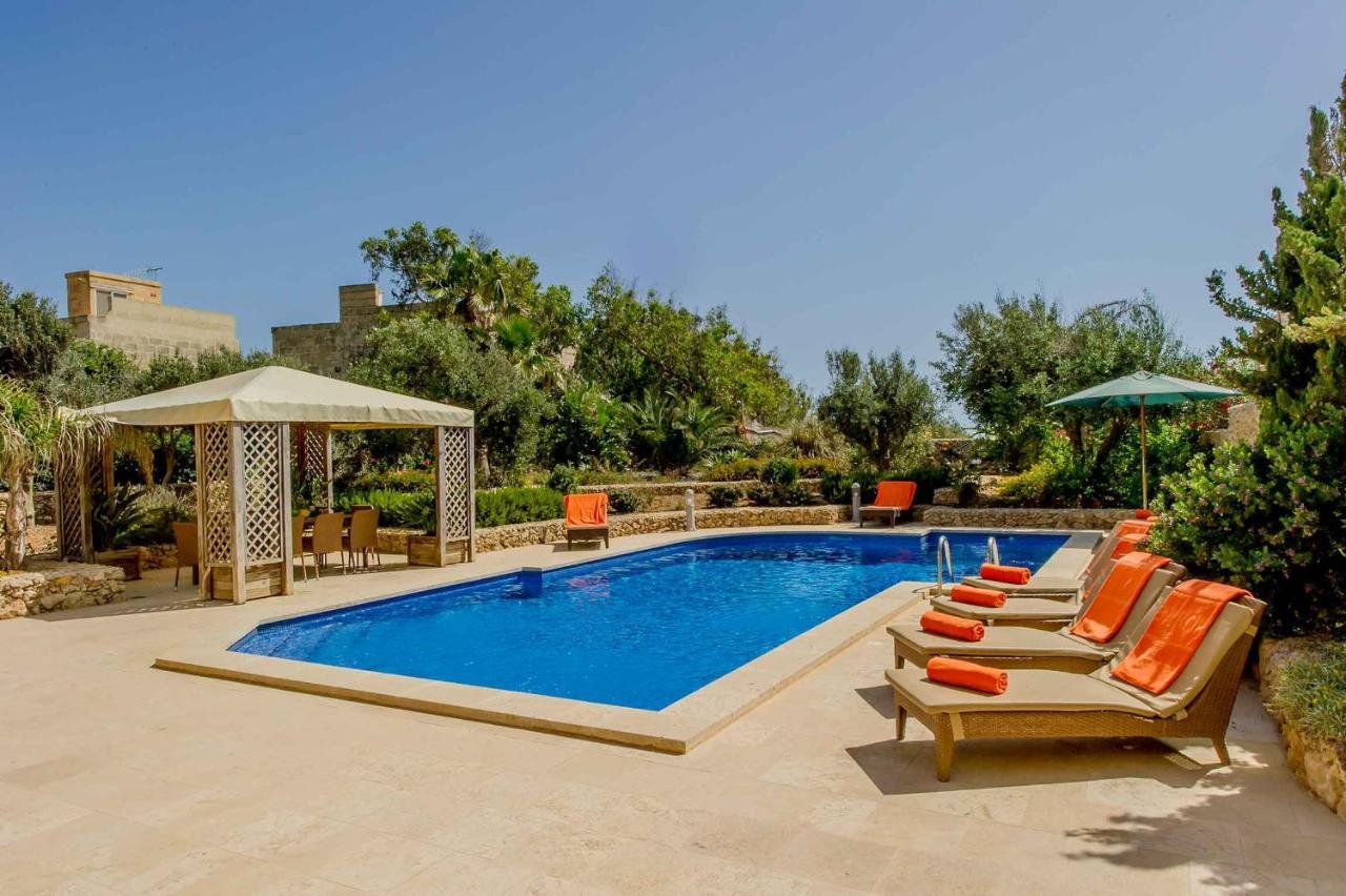 The Almonds Luxury Villa San Lawrenz Buitenkant foto