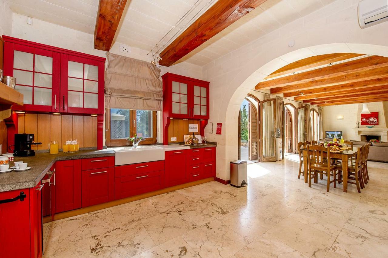 The Almonds Luxury Villa San Lawrenz Buitenkant foto